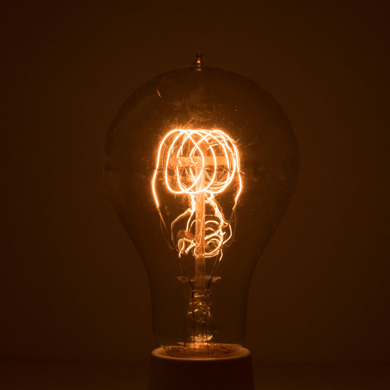 25W A19 NOSTALGIC LOOP E26 120V – Bulbrite